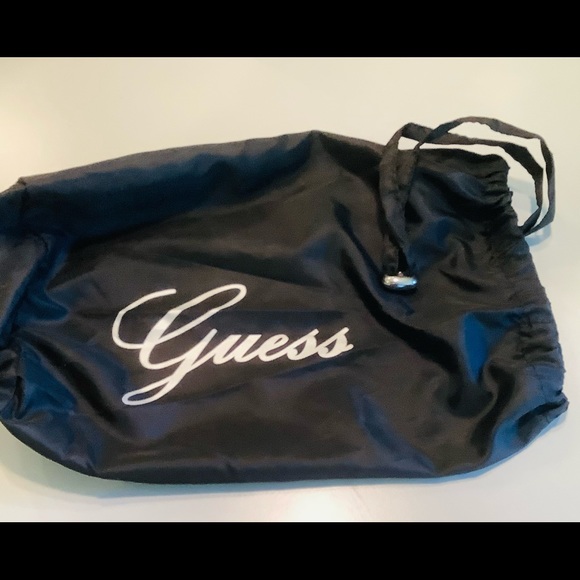 GUESS Bag Pouch Authentic Jewellery Lingerie Makeup Like-New Drawstring 11x8x4 - Picture 2 of 2